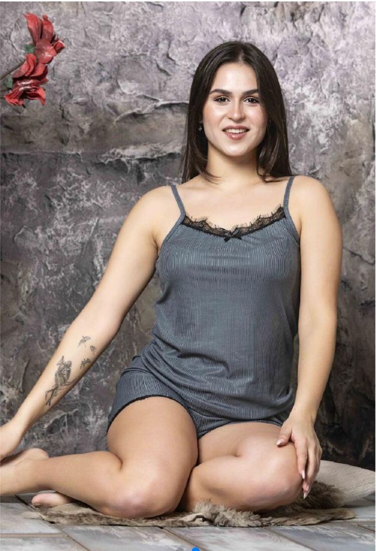 Dantel Detaylı İp askılı şortlu pijama takımı