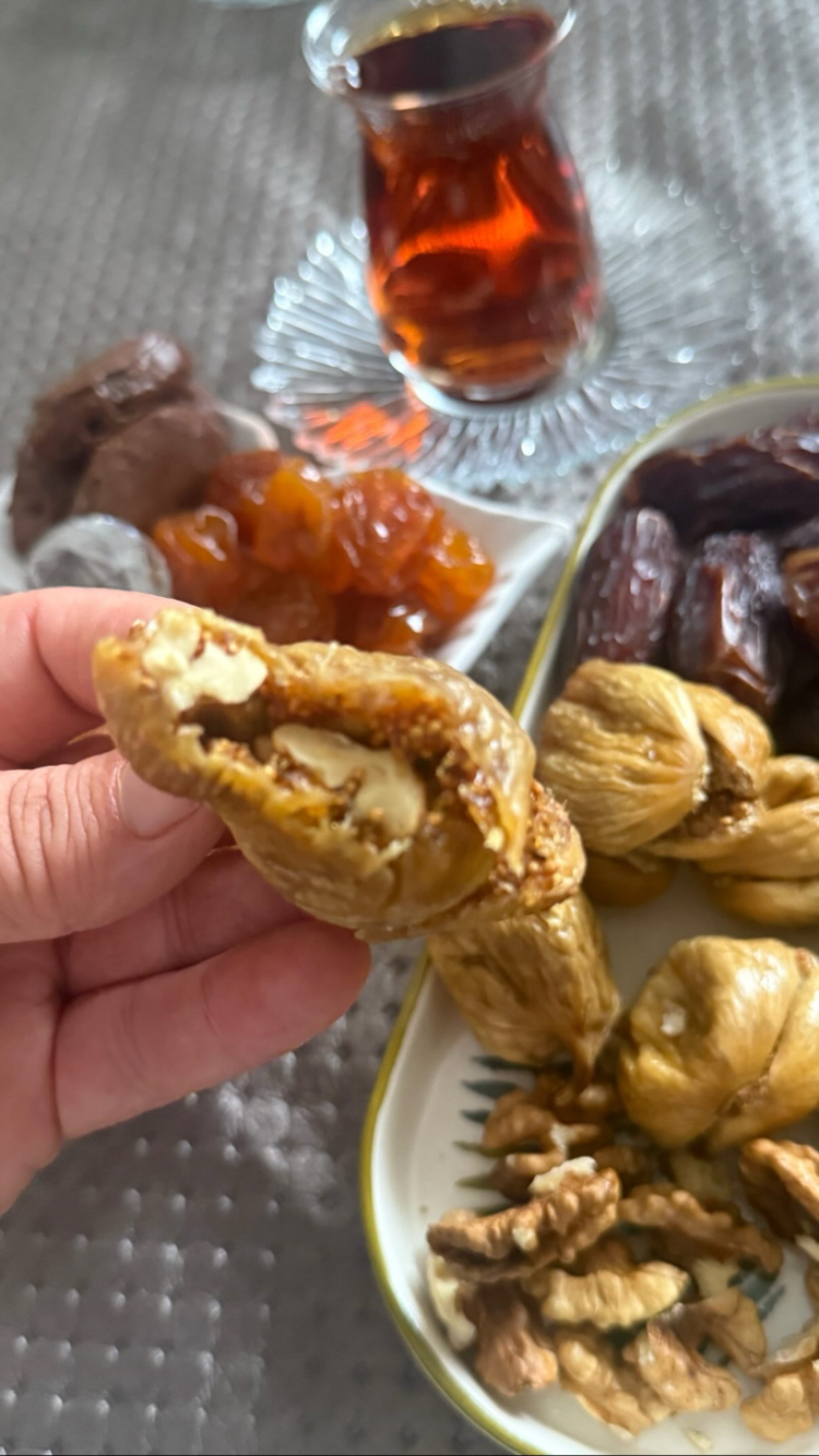 1 kg büyük boy çatlak yeni mahsül dağ inciri 