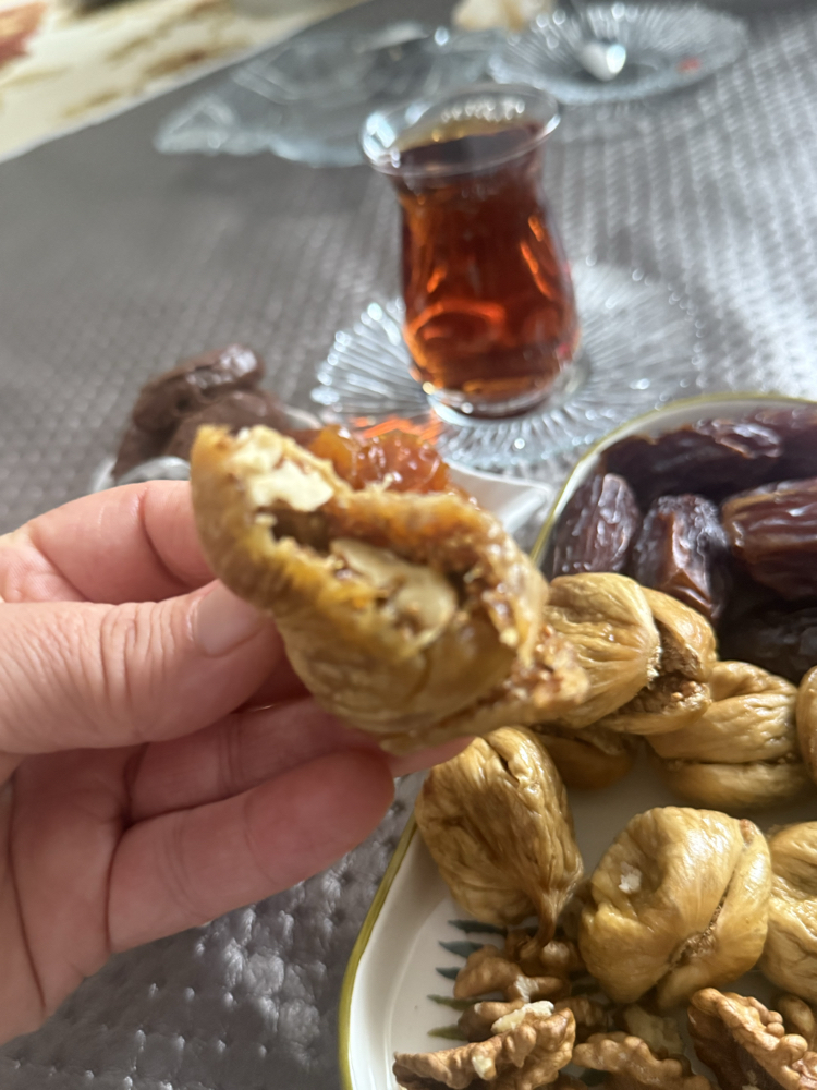 3 kg çatlak büyük boy yeni mahsül dağ inciri