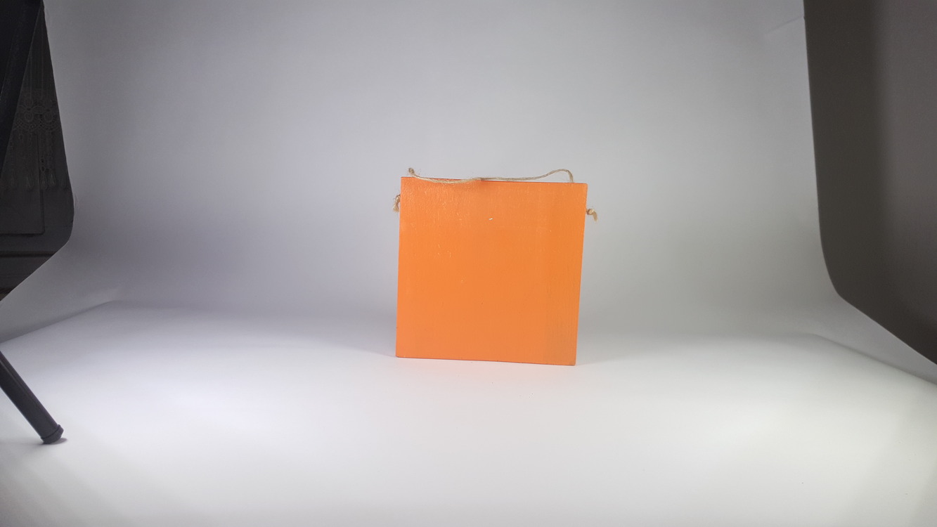 El Yapımı Masif Ahşap Duvar Süsü - 15x15 cm