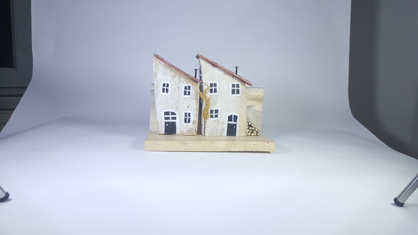 Eşsiz 3 Boyutlu Sokak Canlandırması - Ahşap ve Doğanın Buluşması (23x18x11 cm.)