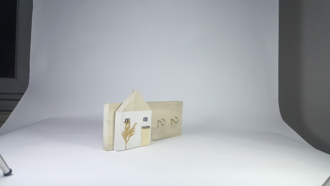 2 çengelli anahtarlık. 25x12x2 cm.
