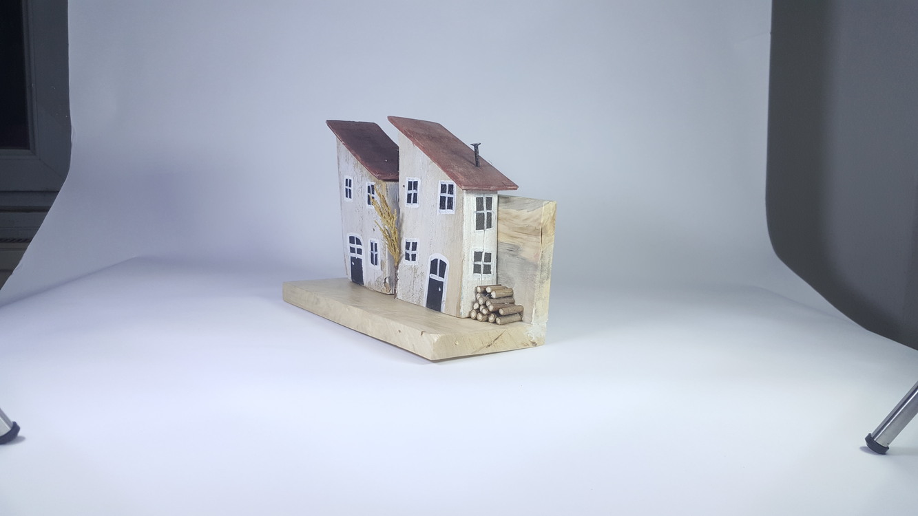 Eşsiz 3 Boyutlu Sokak Canlandırması - Ahşap ve Doğanın Buluşması (23x18x11 cm.)
