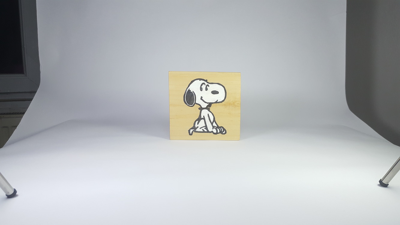 Sevimli Köpek.. El Yapımı Masif Ahşap Duvar Süsü - 15x15 cm