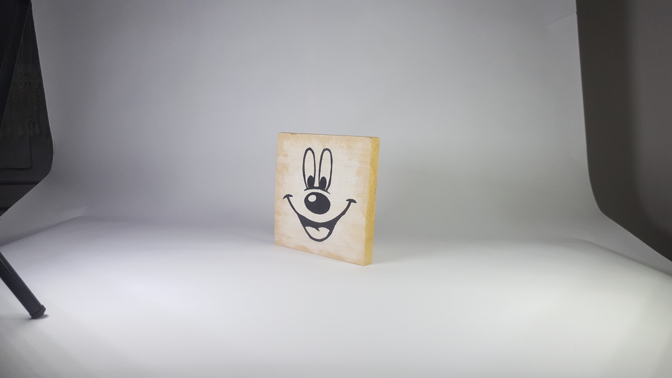 El Yapımı Masif Ahşap Duvar Süsü - 15x15 cm