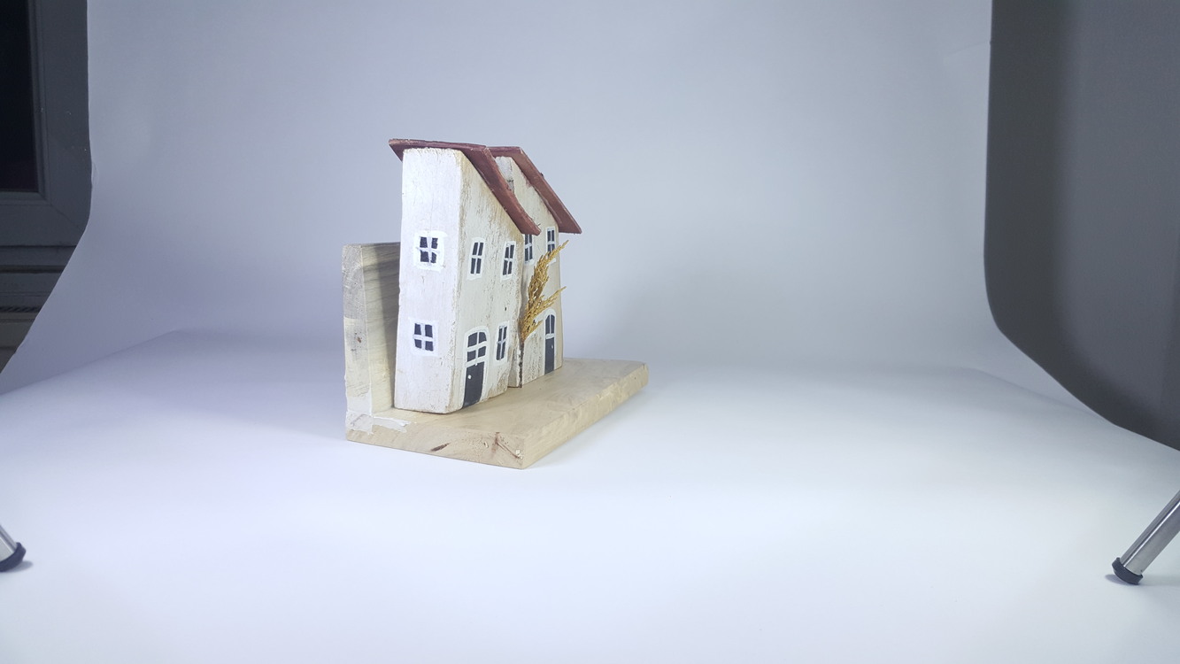 Eşsiz 3 Boyutlu Sokak Canlandırması - Ahşap ve Doğanın Buluşması (23x18x11 cm.)
