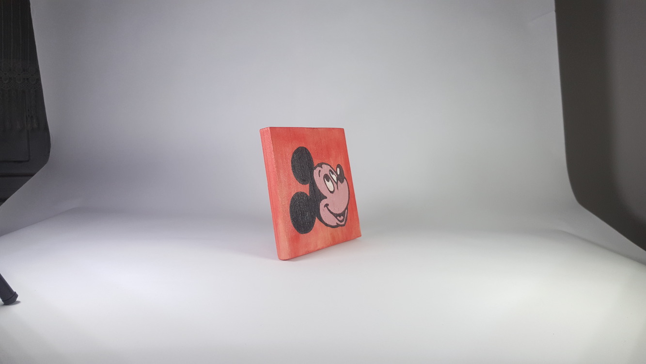 El Yapımı Masif Ahşap Duvar Süsü - 15x15 cm