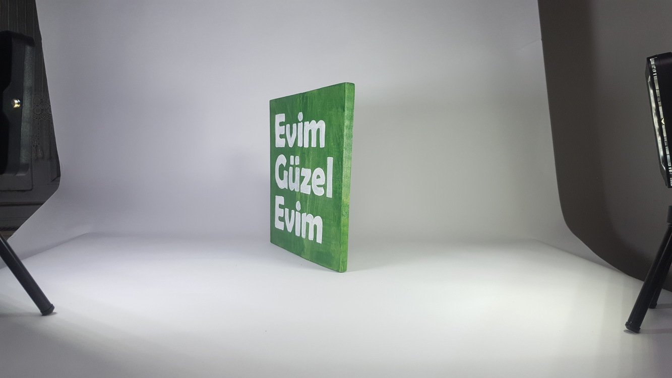 El Yapımı Masif Ahşap Duvar Süsü - 15x15 cm