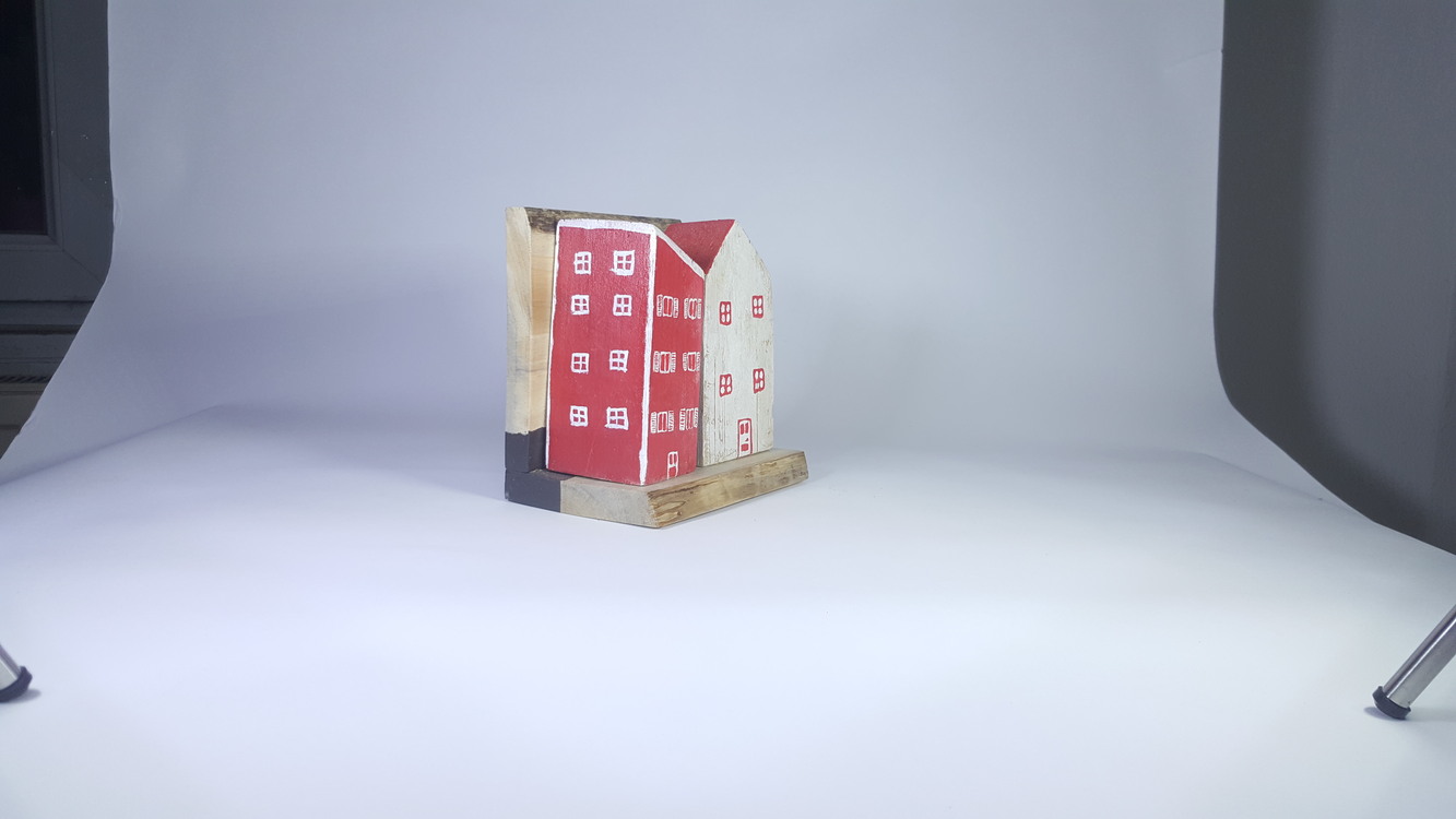 Eşsiz Minik Sokak Canlandırması - Ahşap ve Doğanın Buluşması (16x15x16 cm.)
