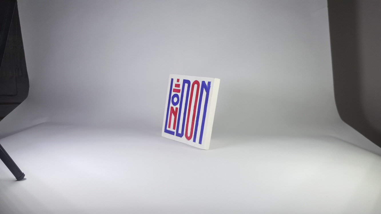 El Yapımı Masif Ahşap Duvar Süsü - 15x15 cm