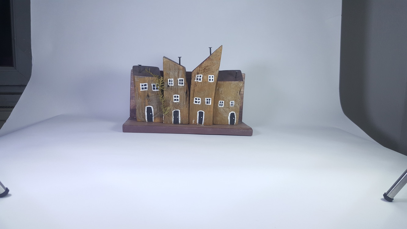 Eşsiz Minik Sokak Canlandırması - Ahşap ve Doğanın Buluşması (30x19x11,5 cm.)