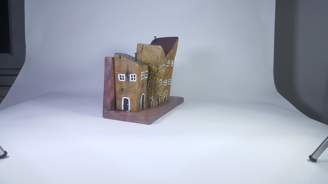 Eşsiz Minik Sokak Canlandırması - Ahşap ve Doğanın Buluşması (30x19x11,5 cm.)