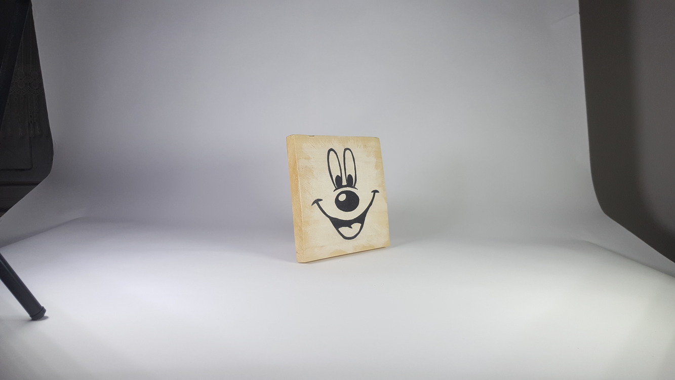 El Yapımı Masif Ahşap Duvar Süsü - 15x15 cm