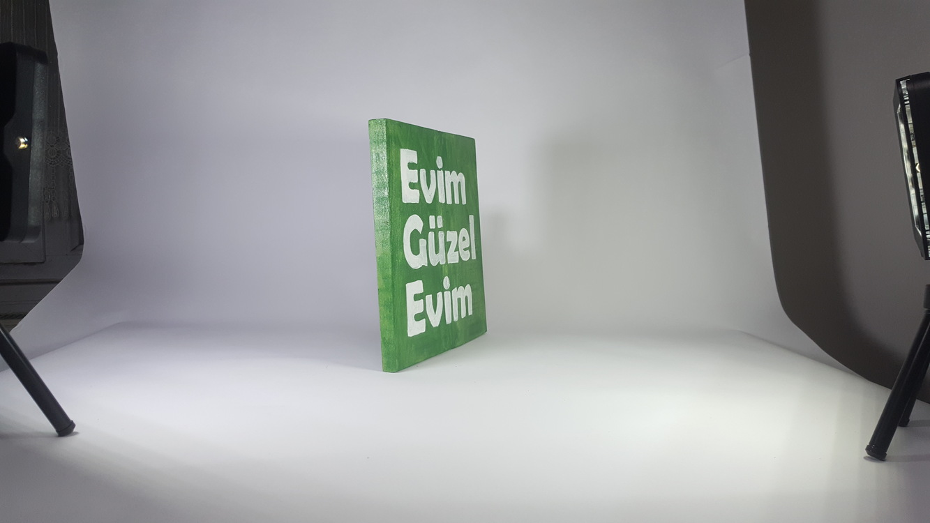 El Yapımı Masif Ahşap Duvar Süsü - 15x15 cm