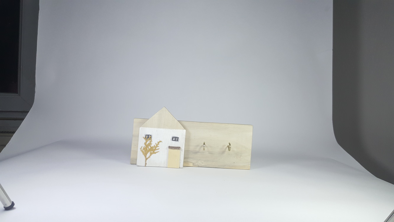 2 çengelli anahtarlık. 25x12x2 cm.