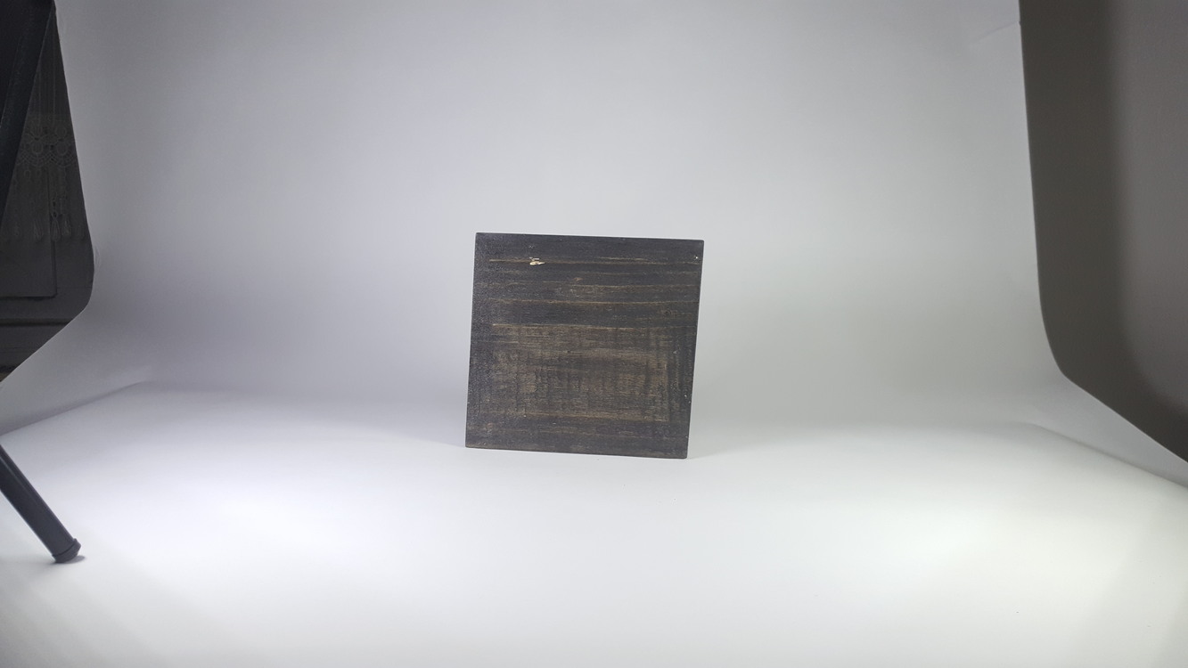 El Yapımı Masif Ahşap Duvar Süsü - 15x15 cm