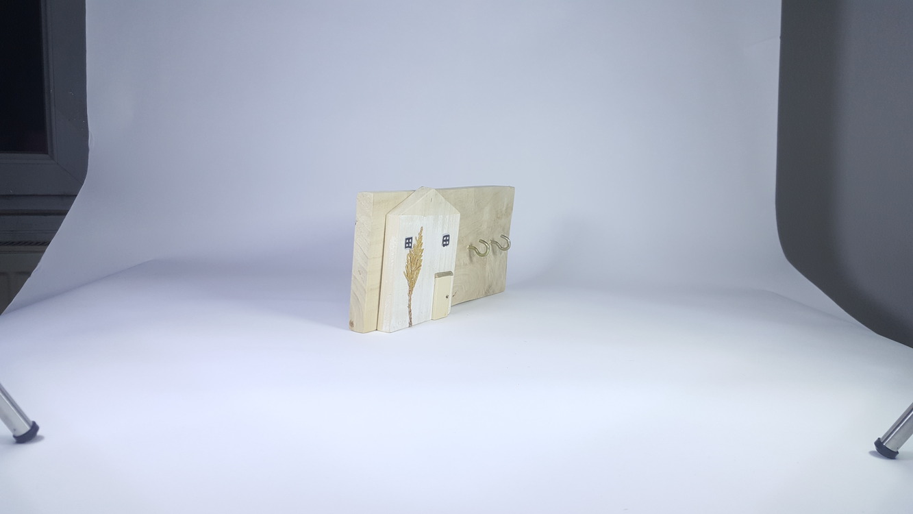 2 çengelli anahtarlık. 25x12x3 cm.