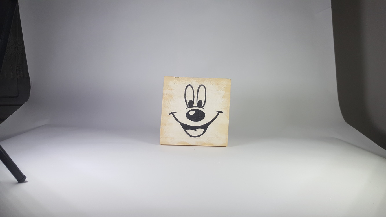 El Yapımı Masif Ahşap Duvar Süsü - 15x15 cm