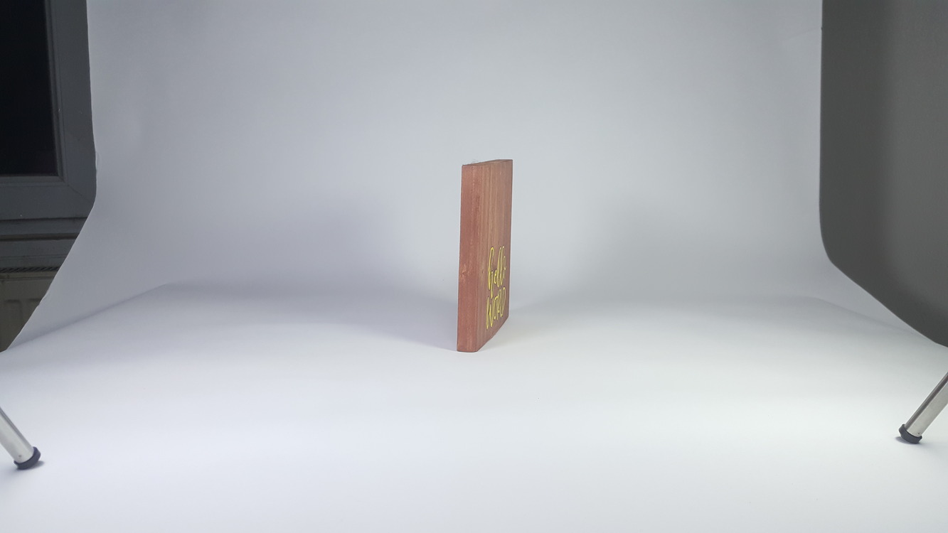 El Yapımı Masif Ahşap Düvar Süsü - 15x15 cm