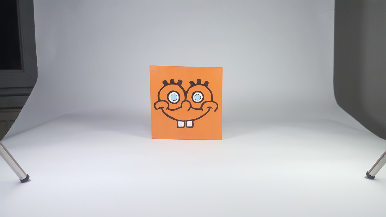 Bob... El Yapımı Masif Ahşap Duvar Süsü - 15x15 cm