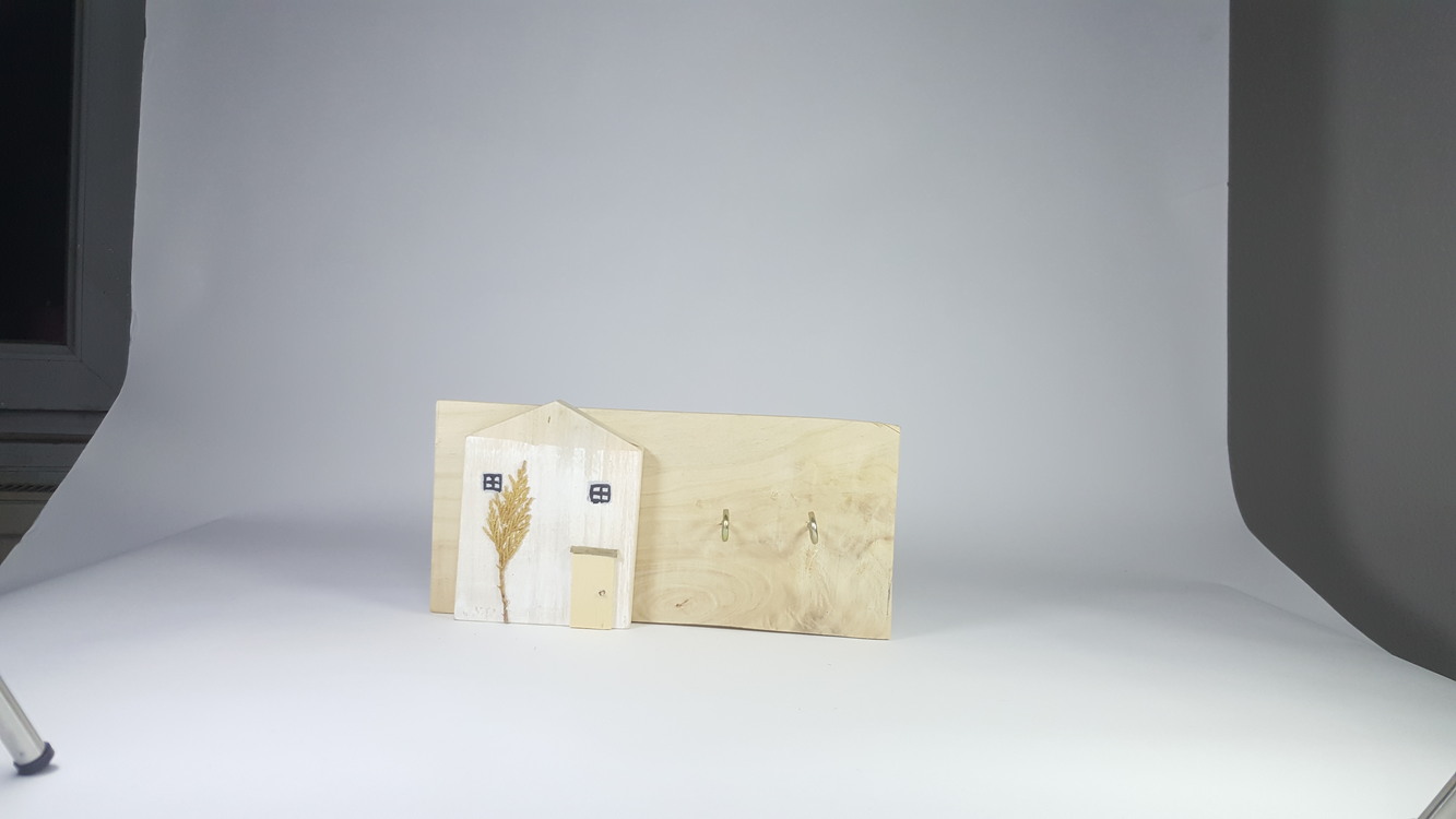 2 çengelli anahtarlık. 25x12x3 cm.
