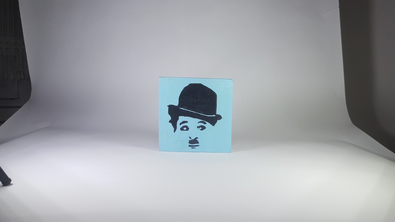 El Yapımı Masif Ahşap Duvar Süsü - 15x15 cm