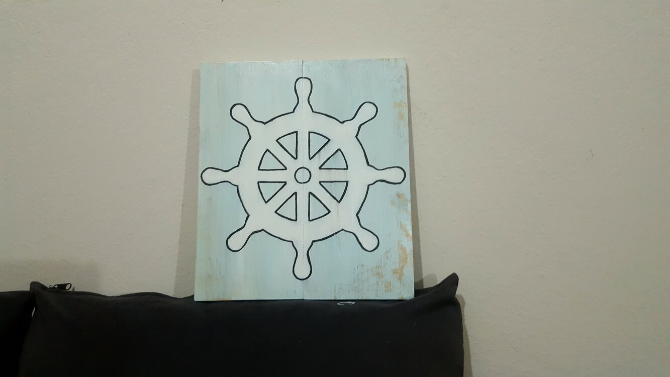 El Yapımı Masif Ahşap Duvar Süsü - 35x30 cm