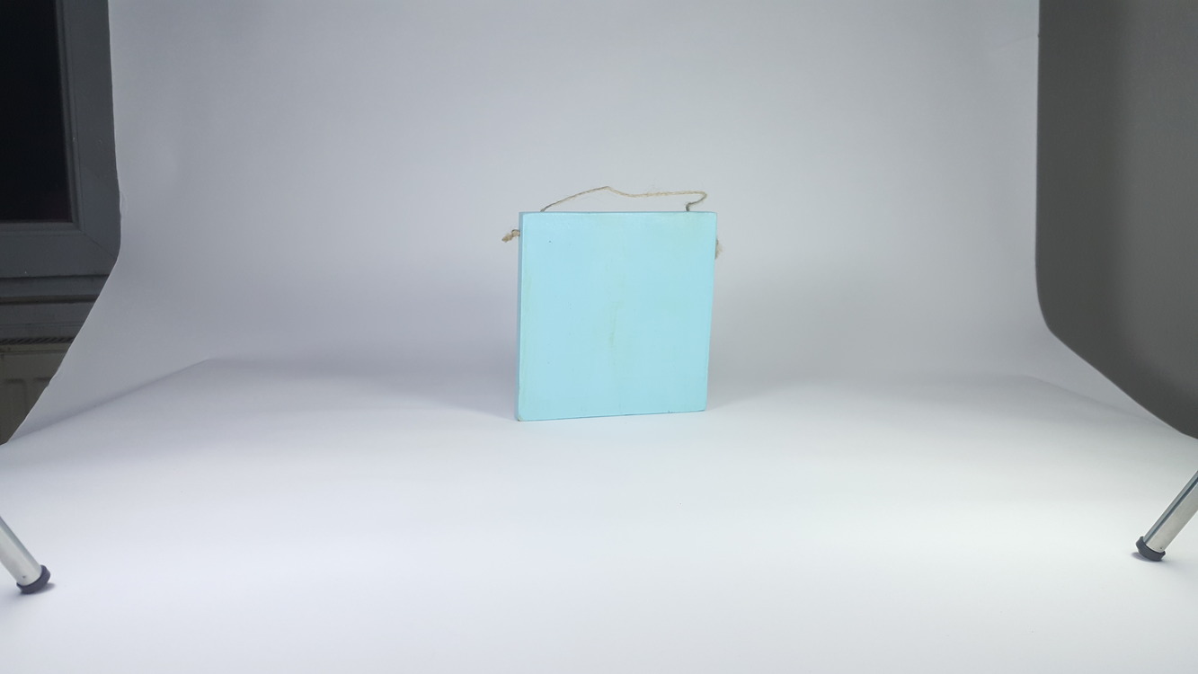 El Yapımı Masif Ahşap Duvar Süsü - 15x15 cm
