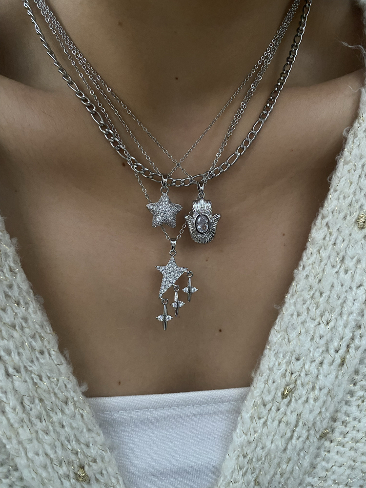 Sallantılı Model Yıldız Çelik Kolye
