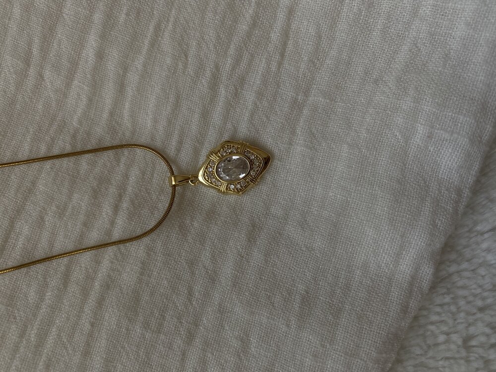 Crystal | Vintage Oval Taşlı Gold Çelik Kolye