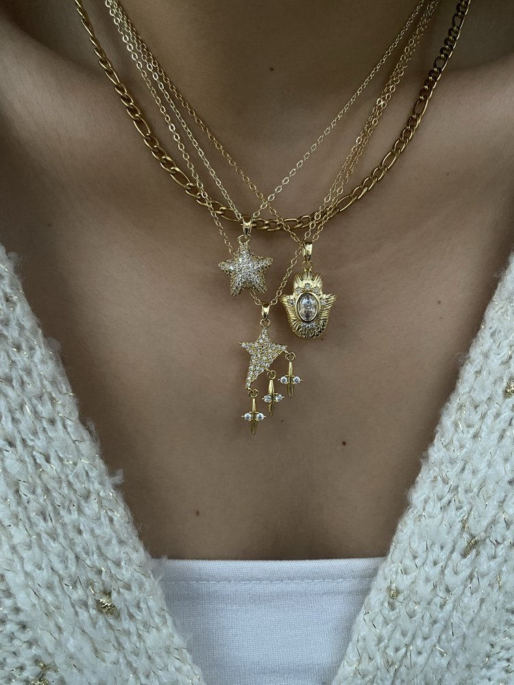 Sallantılı Model Yıldız Çelik Kolye