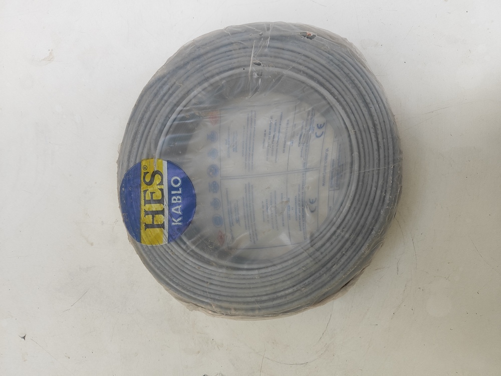 Hes 2.5 MM Nya Kablo Helojen Free 100 Mt lik paketli 