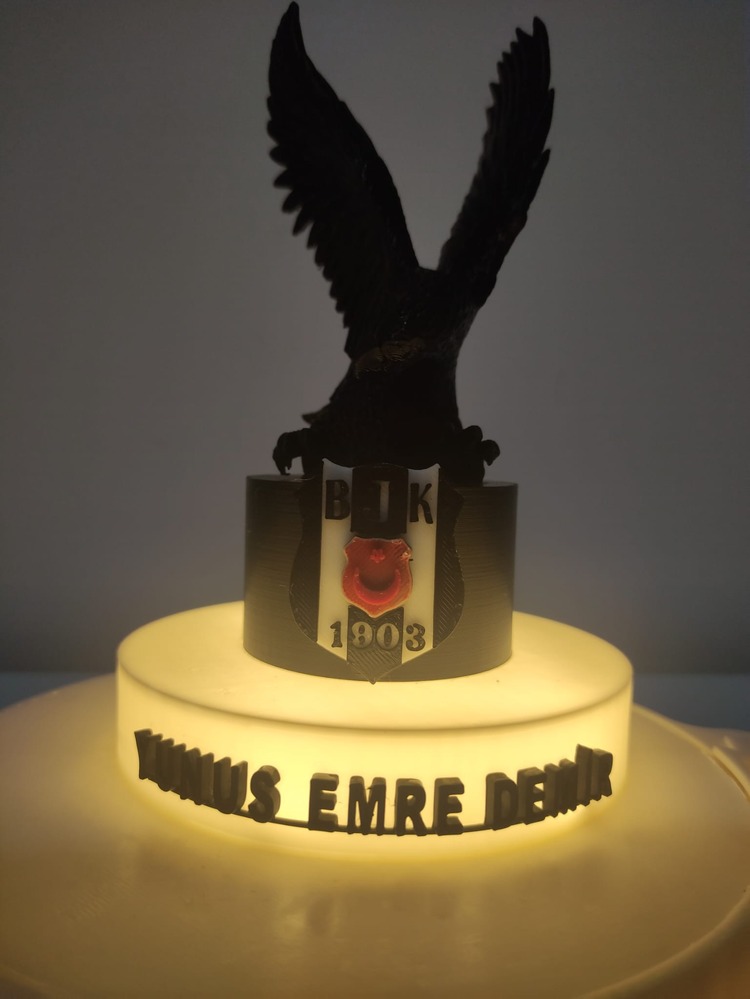 Takım figürlü USB girişli gece lambası-Beşiktaş