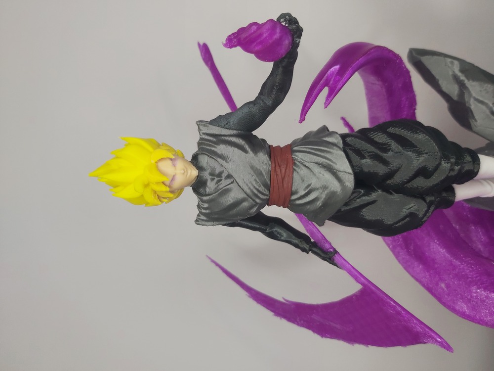 Goku Figür
