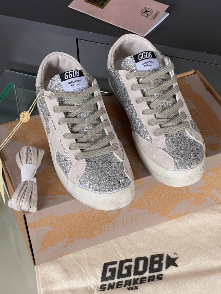 Golden Goose 