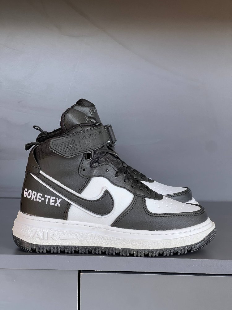 Nike Air Force 