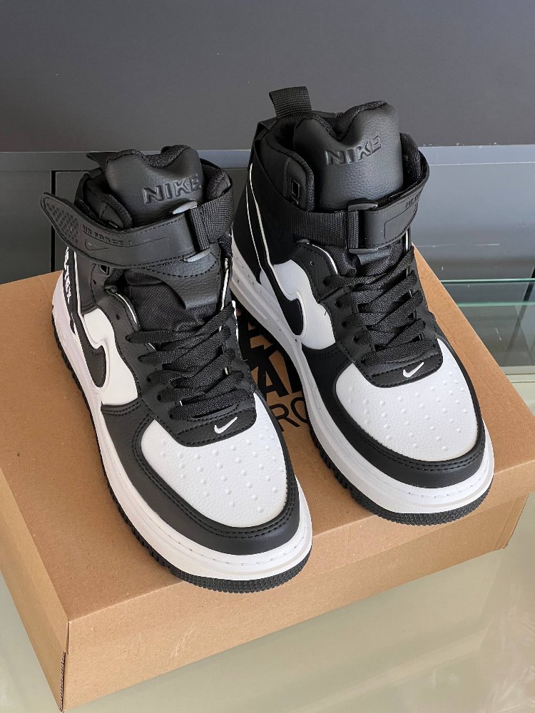 Nike Air Force 