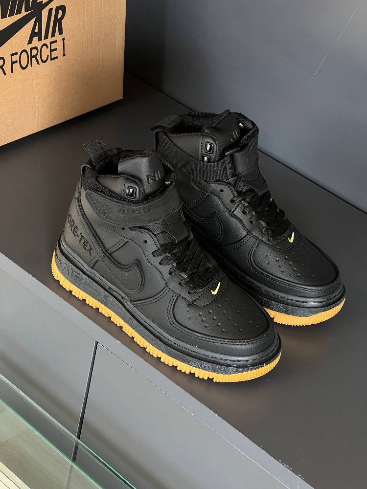 Nike Air Force