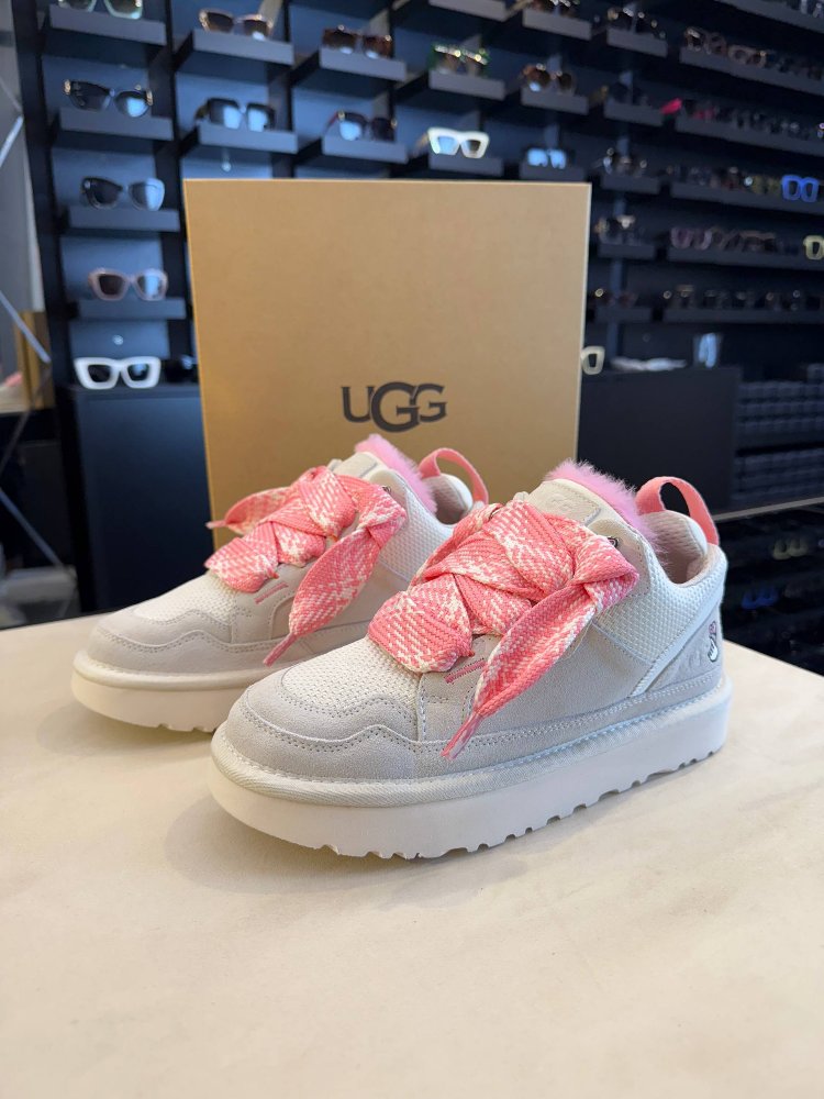 Ugg
