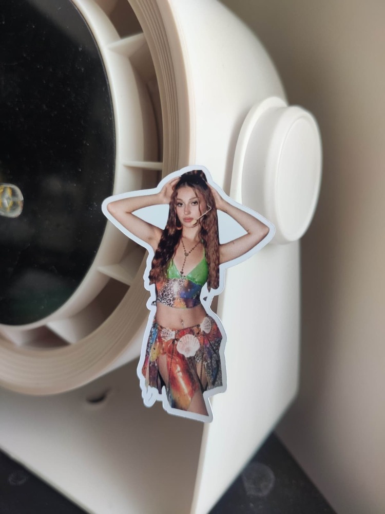 Manifest - Sueda Sticker