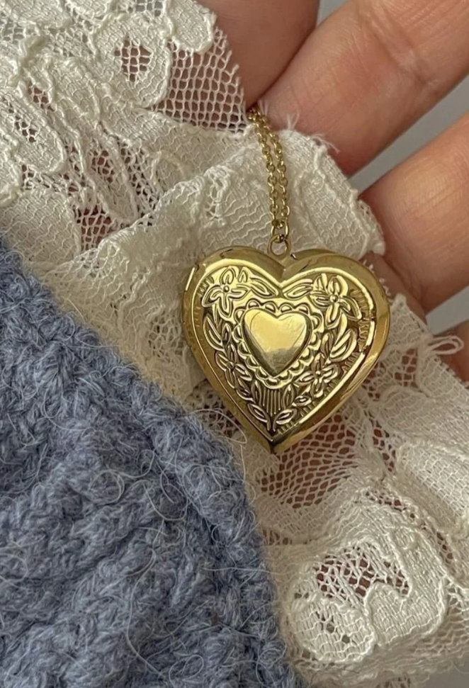 Vintage Kalpli İçi Açılan Kolye