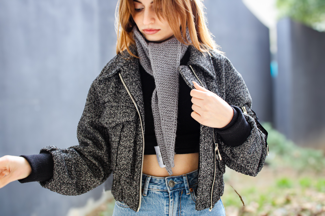 Örgü Gri Kruvasan Şal/ Knitted Croissant Wrap – Grey