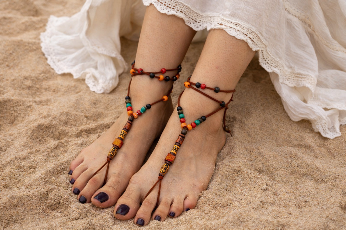 Süet Barefoot Sandal – Renkli Ahşap Boncuklu Çift Halhal