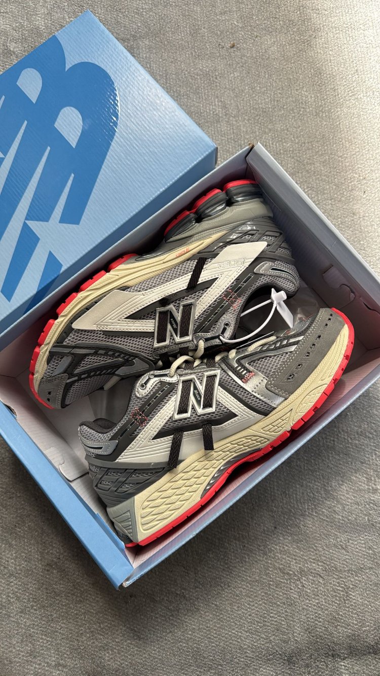 New Balance 1906A Grey Red
