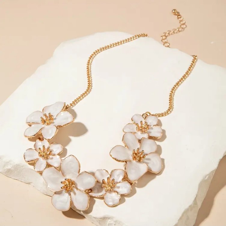 Blossom Elegance kolye