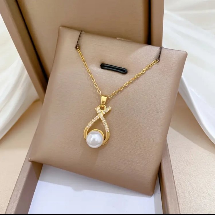 Golden Pearl Embrace Set