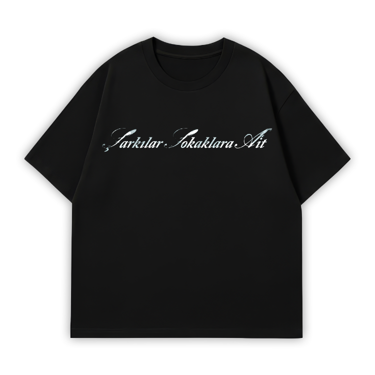 Şarkılar Sokaklara Ait FANMADE Oversize T-Shirt Siyah