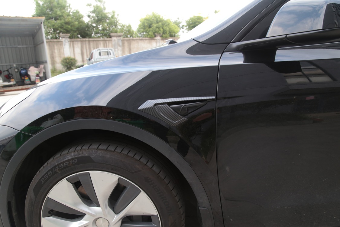 Tesla Model Y Yan Kamera Kaşı Karbon Kaplama, 2 Adet Set Olarak, Mat Siyah Renk