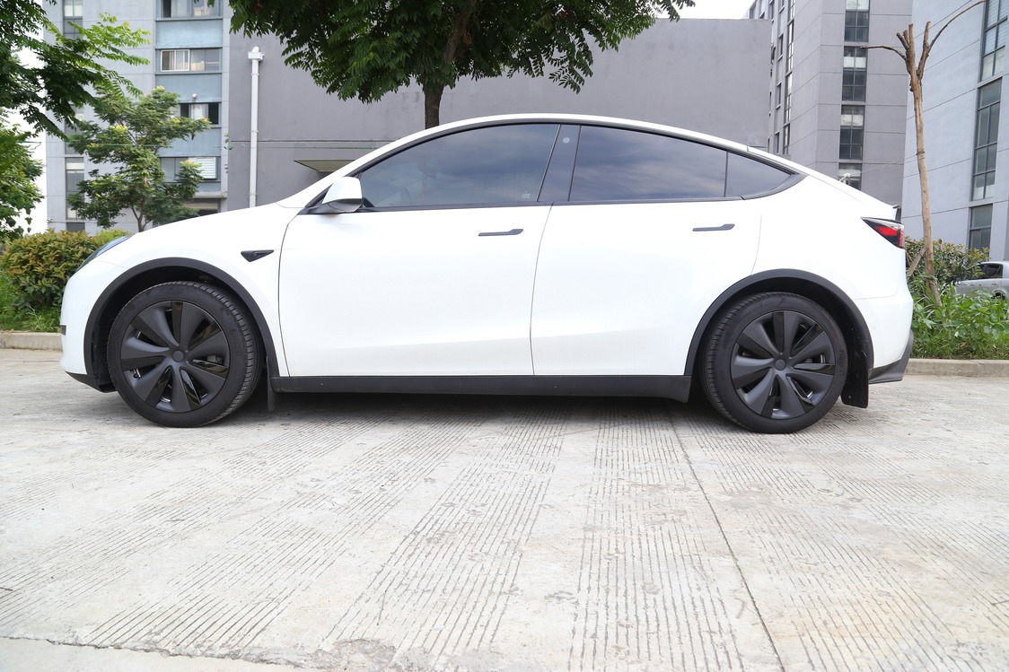 Tesla Model Y NOVA Jant Kapağı Seti 19 İnç, Mat ve Piyano Parlak Siyah İki Renkli 4 ADET