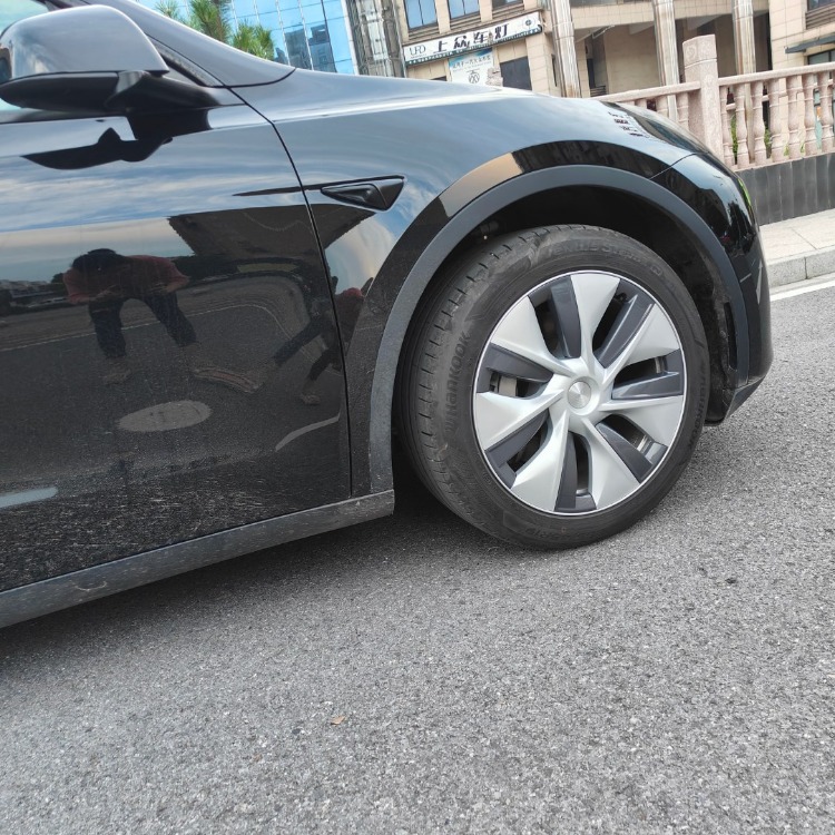 Model Y TWIN Simetri Jant Kapağı Seti 19 İnç, Gümüş ve Koyu Gri Renk